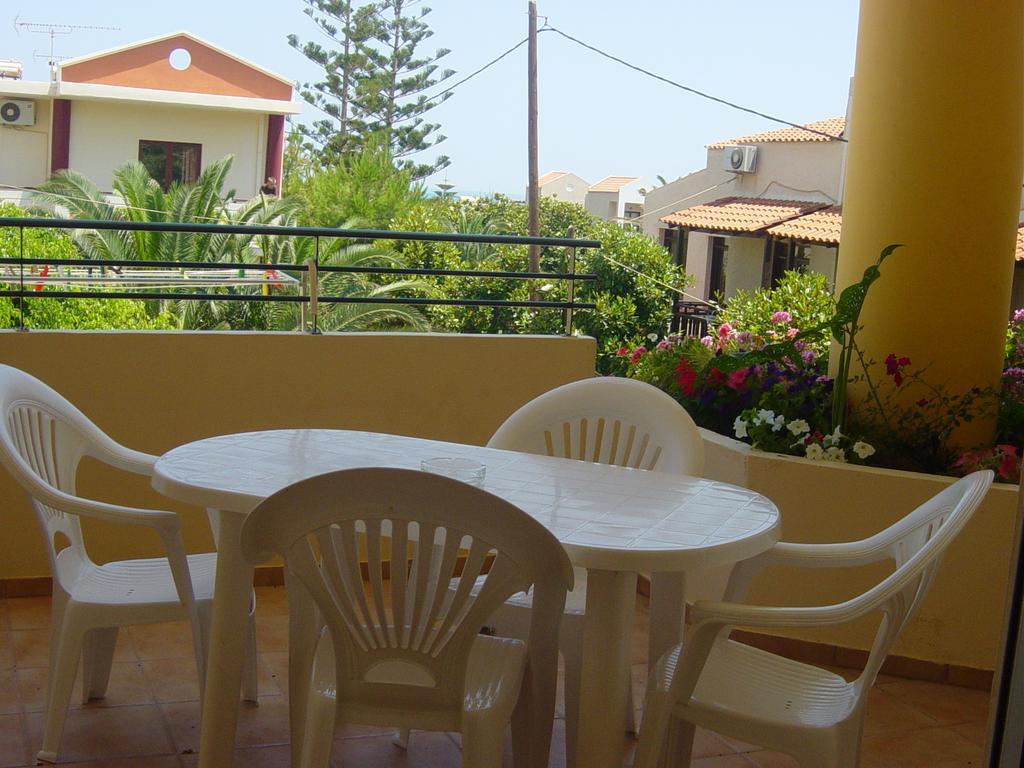 Marias Studios And Apartments Platanés Kültér fotó